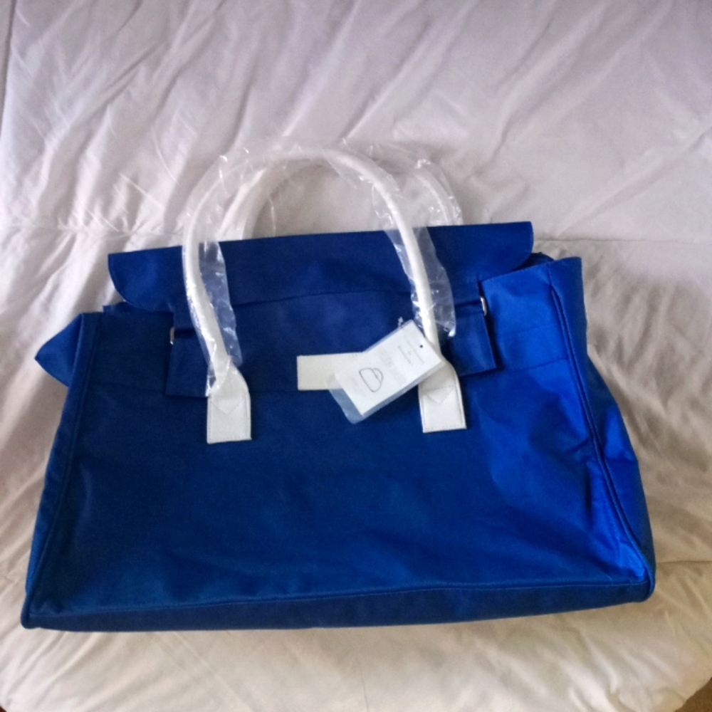 Helen Barr Barr & Barr Blue and White Tote Bag
